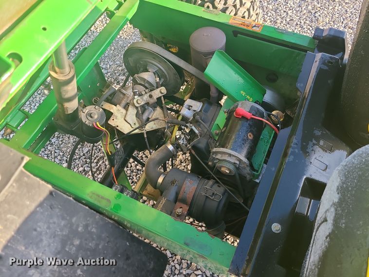 image for item DR7814 John Deere Gator Turf  utility vehicle