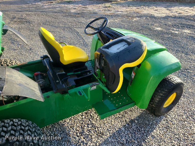 image for item DR7814 John Deere Gator Turf  utility vehicle