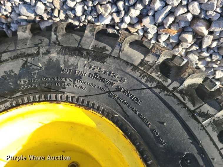 image for item DR7814 John Deere Gator Turf  utility vehicle