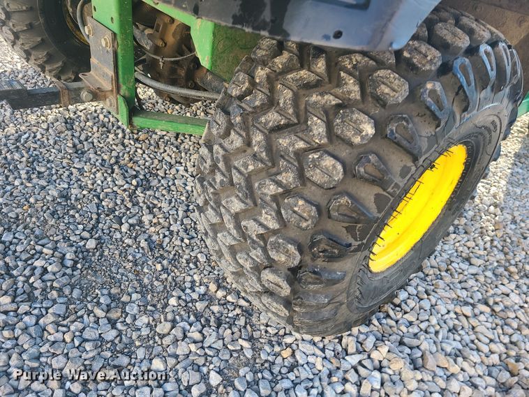 image for item DR7814 John Deere Gator Turf  utility vehicle