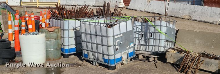 image for item DR7817 Concrete stakes