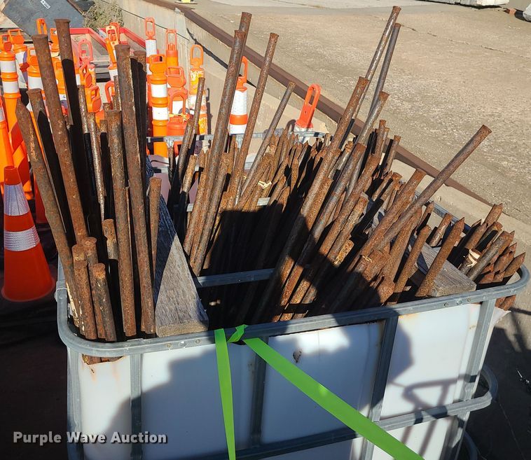 image for item DR7817 Concrete stakes