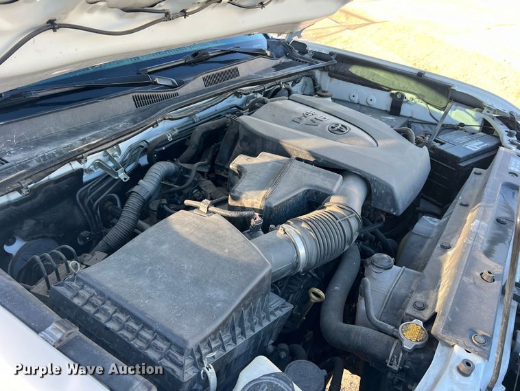 image for item DS2463 2016 Toyota Tacoma  Access Cab pickup truck