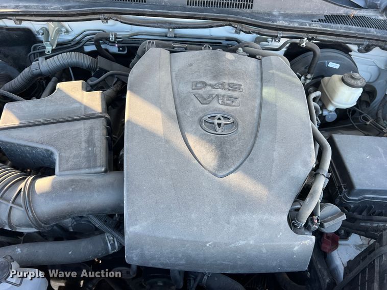 image for item DS2463 2016 Toyota Tacoma  Access Cab pickup truck