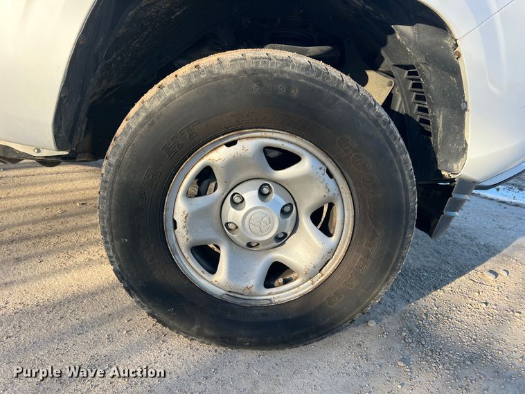 image for item DS2463 2016 Toyota Tacoma  Access Cab pickup truck