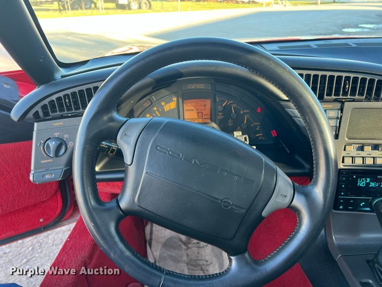 image for item DS2464 1990 Chevrolet Corvette