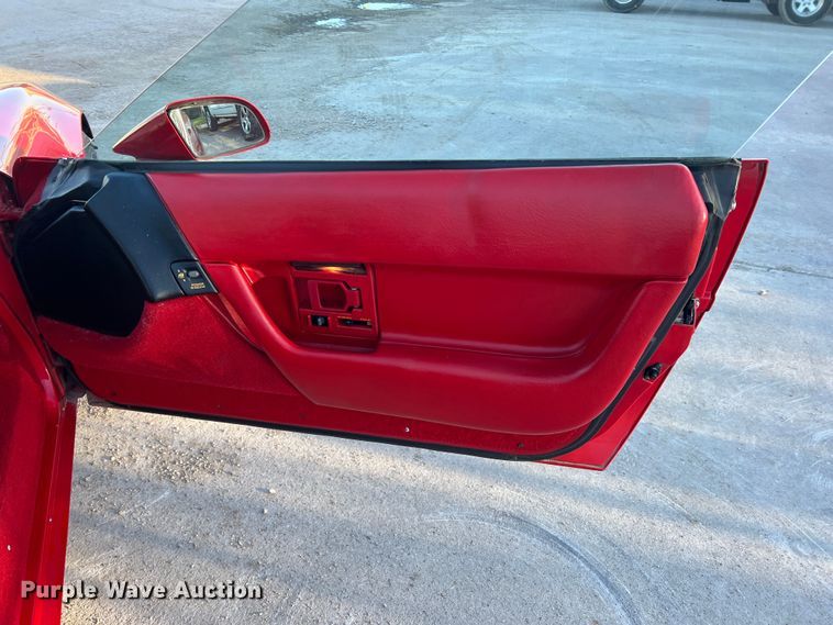 image for item DS2464 1990 Chevrolet Corvette