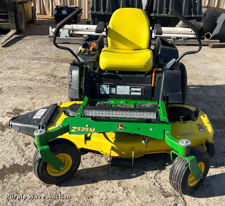 image for item DS2482 John Deere Z535M  ZTR lawn mower