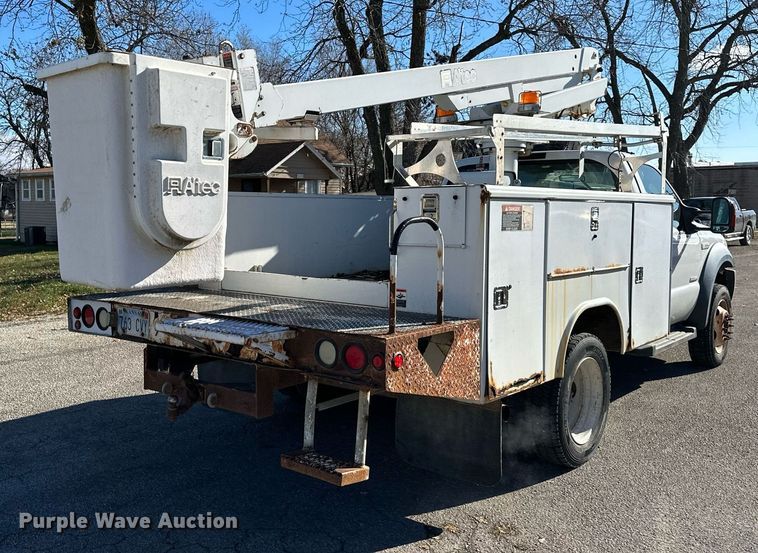 image for item DW2943 2007 Ford F550 Super Duty  bucket truck