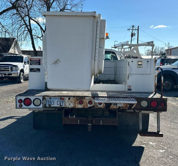 image for item DW2943 2007 Ford F550 Super Duty  bucket truck
