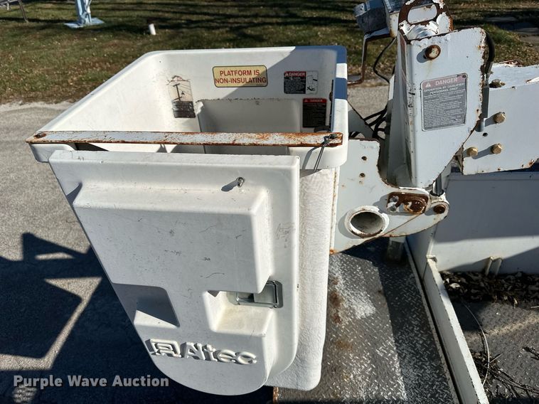 image for item DW2943 2007 Ford F550 Super Duty  bucket truck