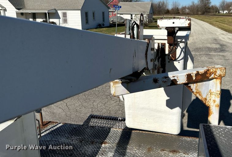 image for item DW2943 2007 Ford F550 Super Duty  bucket truck