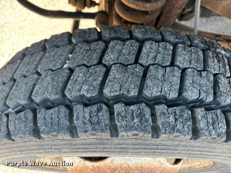 image for item DW2943 2007 Ford F550 Super Duty  bucket truck