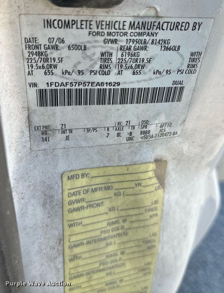 image for item DW2943 2007 Ford F550 Super Duty  bucket truck