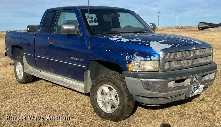 image for item EK9794 1997 Dodge Ram 1500  Club Cab pickup truck