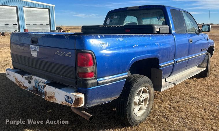 image for item EK9794 1997 Dodge Ram 1500  Club Cab pickup truck