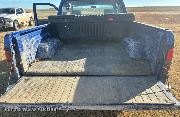 image for item EK9794 1997 Dodge Ram 1500  Club Cab pickup truck