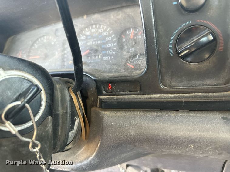 image for item EK9794 1997 Dodge Ram 1500  Club Cab pickup truck