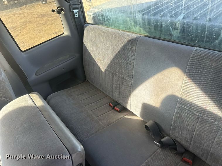 image for item EK9794 1997 Dodge Ram 1500  Club Cab pickup truck