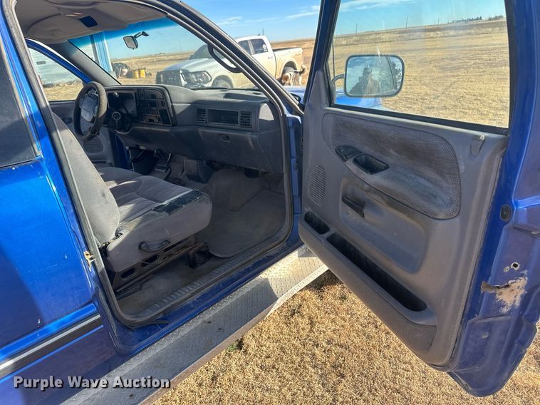 image for item EK9794 1997 Dodge Ram 1500  Club Cab pickup truck