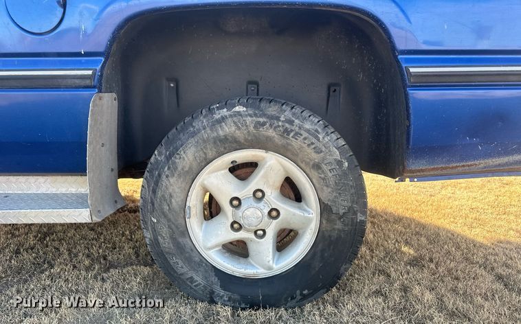 image for item EK9794 1997 Dodge Ram 1500  Club Cab pickup truck