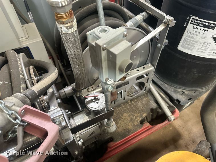 image for item EK9795 (2) fuel pumps