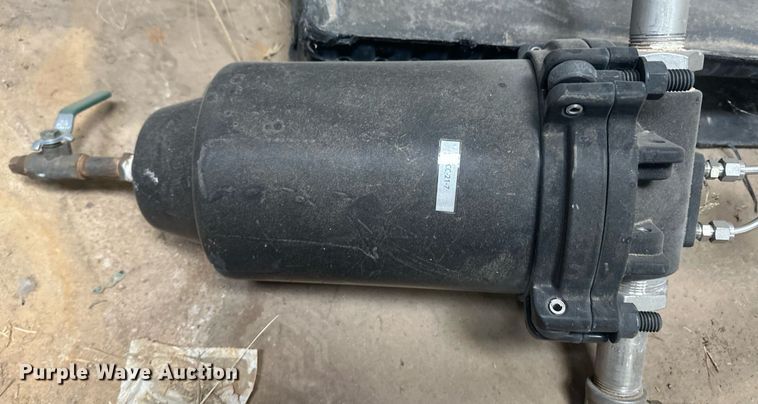 image for item EK9795 (2) fuel pumps