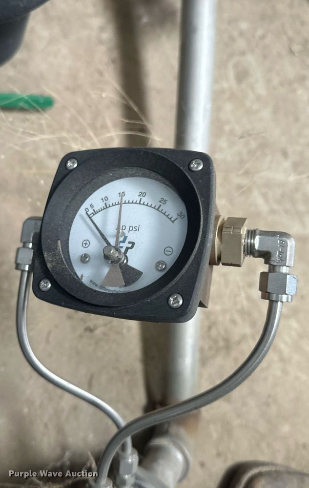 image for item EK9795 (2) fuel pumps