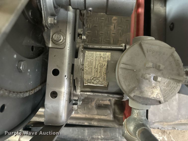 image for item EK9795 (2) fuel pumps