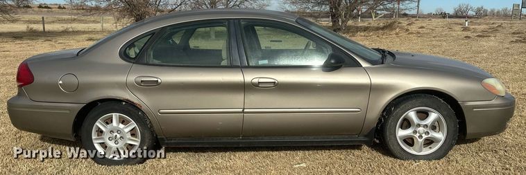 image for item EK9798 2007 Ford Taurus