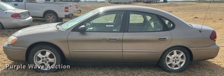 image for item EK9798 2007 Ford Taurus