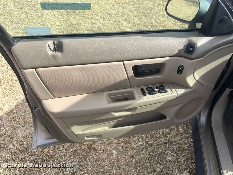 image for item EK9798 2007 Ford Taurus