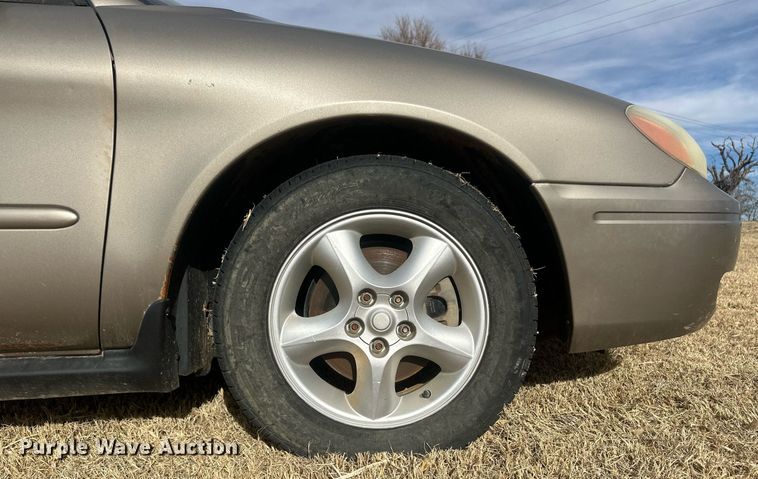 image for item EK9798 2007 Ford Taurus