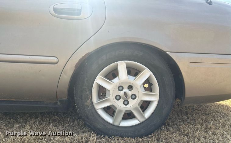 image for item EK9798 2007 Ford Taurus