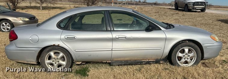 image for item EK9799 2007 Ford Taurus