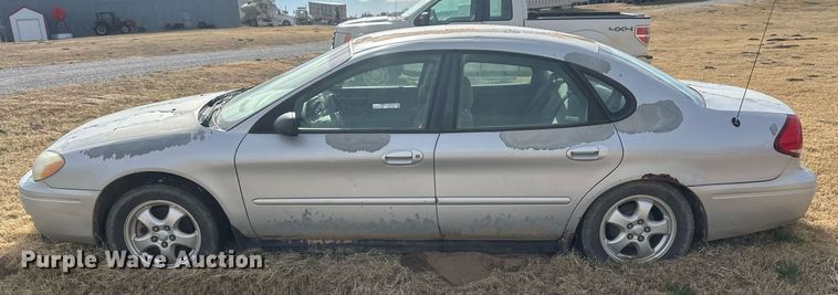 image for item EK9799 2007 Ford Taurus