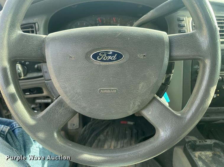 image for item EK9799 2007 Ford Taurus