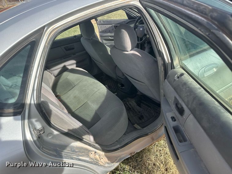 image for item EK9799 2007 Ford Taurus