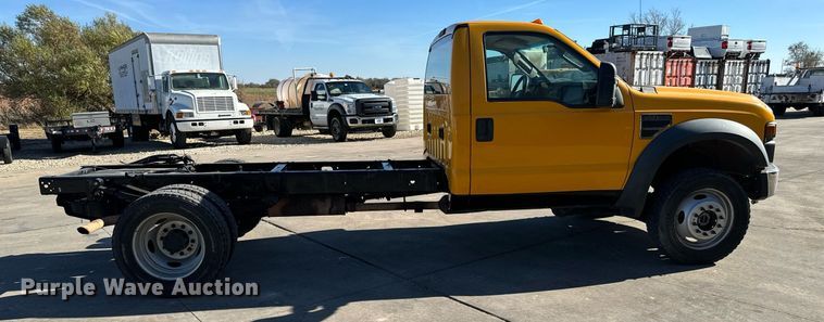image for item GG9889 2008 Ford F450 Super Duty  truck cab and chassis