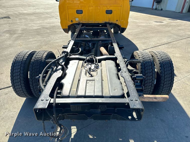 image for item GG9889 2008 Ford F450 Super Duty  truck cab and chassis