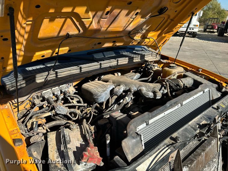 image for item GG9889 2008 Ford F450 Super Duty  truck cab and chassis