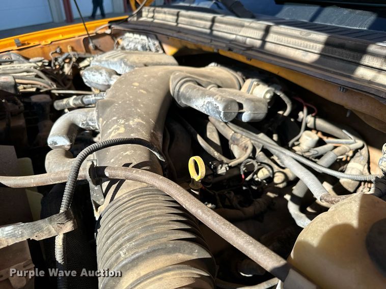 image for item GG9889 2008 Ford F450 Super Duty  truck cab and chassis