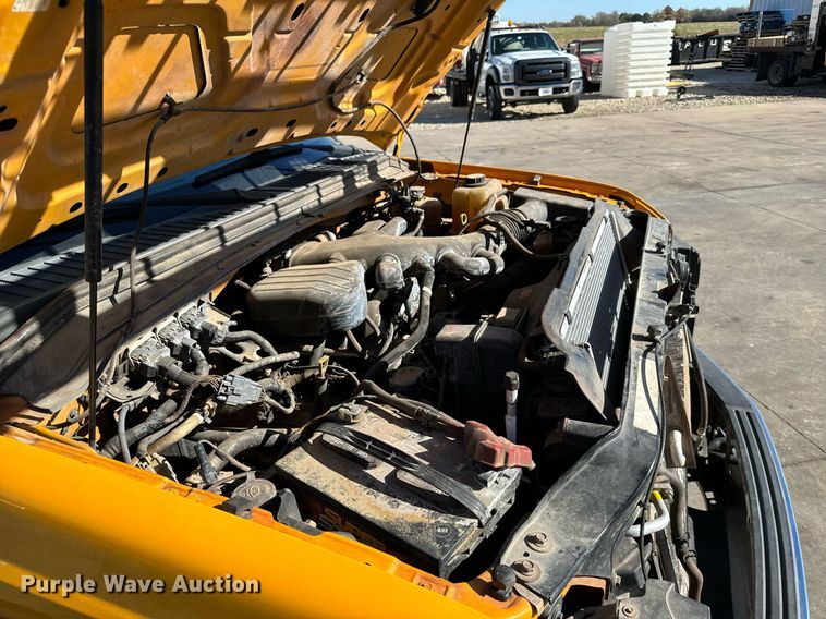 image for item GG9889 2008 Ford F450 Super Duty  truck cab and chassis