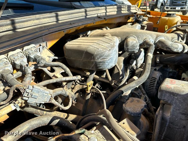 image for item GG9889 2008 Ford F450 Super Duty  truck cab and chassis