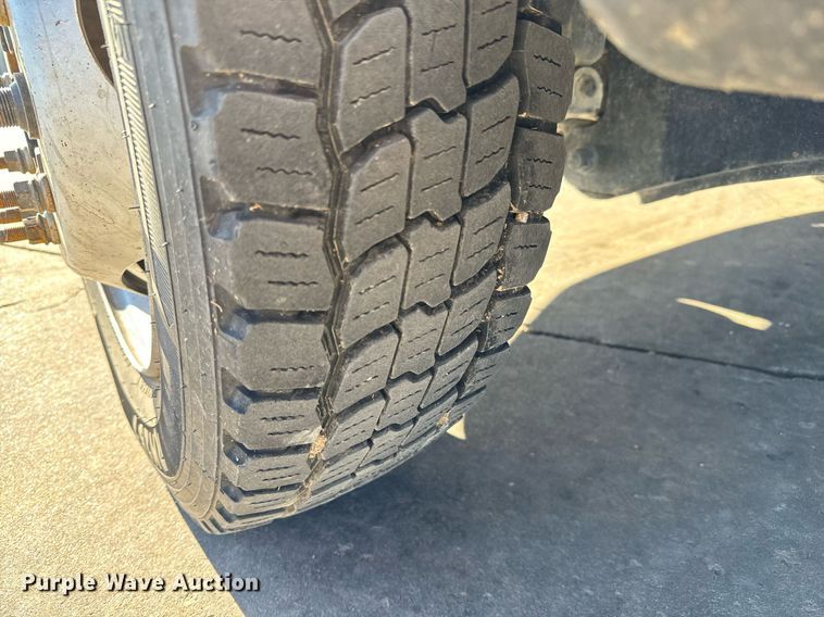 image for item GG9889 2008 Ford F450 Super Duty  truck cab and chassis