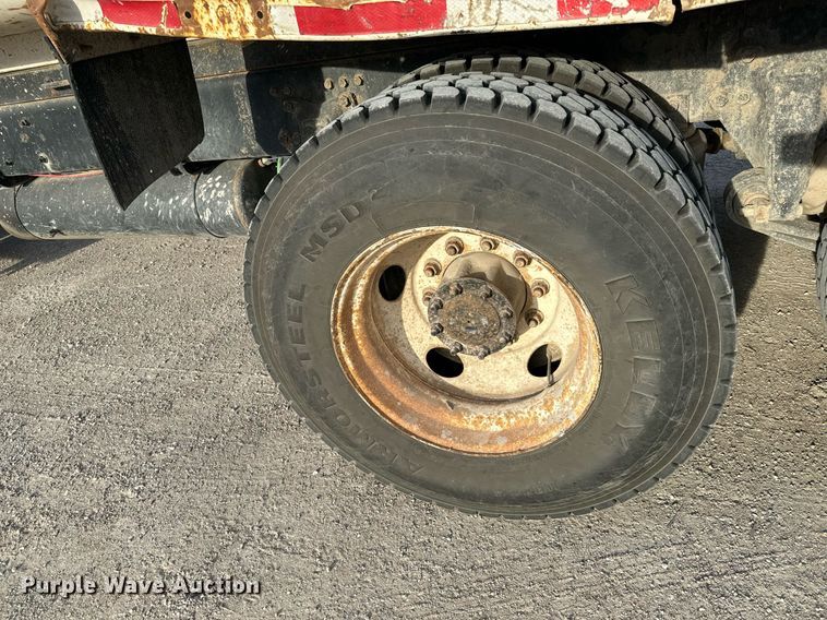 image for item GG9911 2003 Freightliner Business Class M2  dump truck