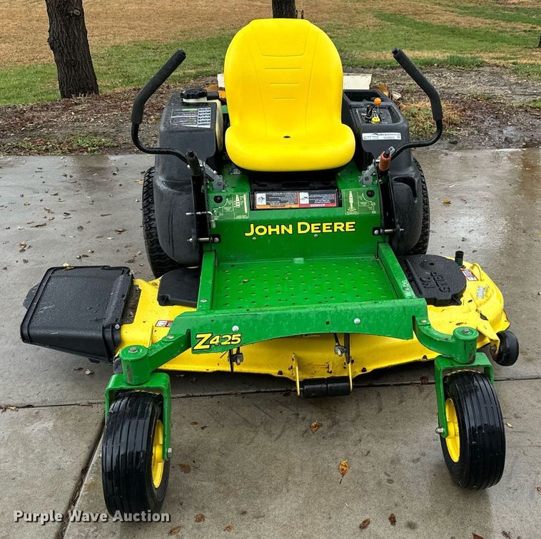 image for item GG9925 John Deere Z425  ZTR lawn mower