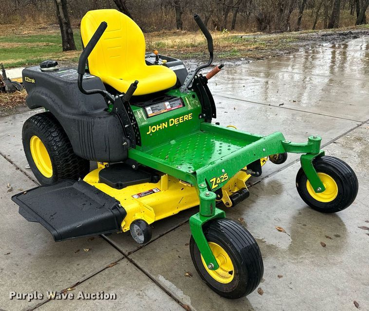 image for item GG9925 John Deere Z425  ZTR lawn mower