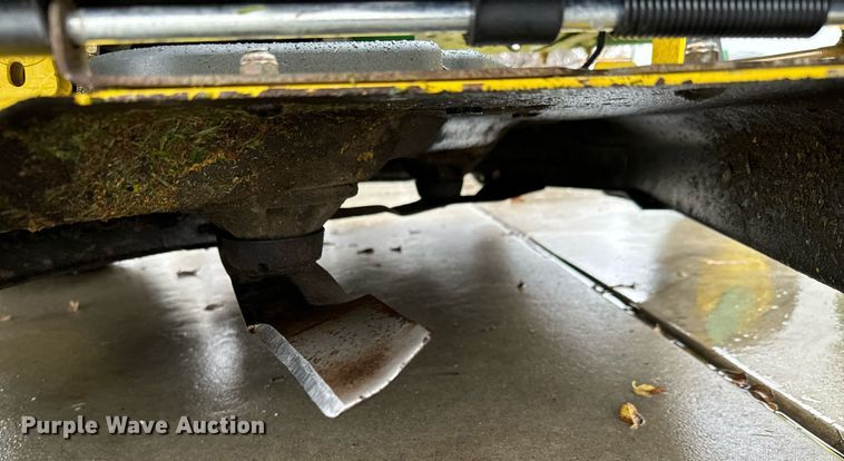 image for item GG9925 John Deere Z425  ZTR lawn mower