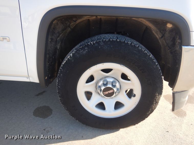 image for item GG9926 2016 GMC Sierra 1500  pickup truck